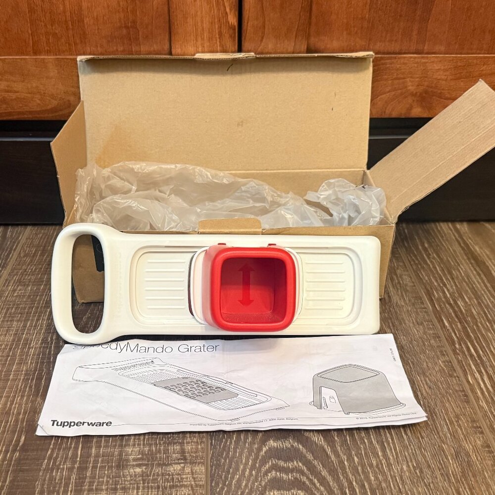 Tupperware Speedy Mando Grater